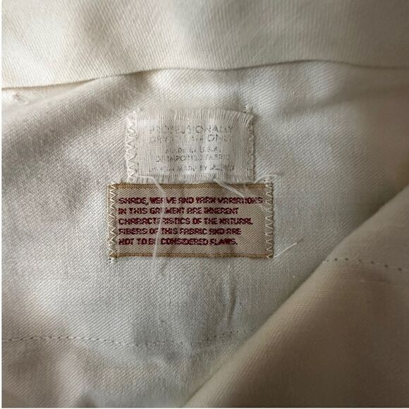 Reyn’s ~ Khaki colored Men’s Linen Pants ~ pleated front ~ full leg ~ size 34 - Picture 4 of 9